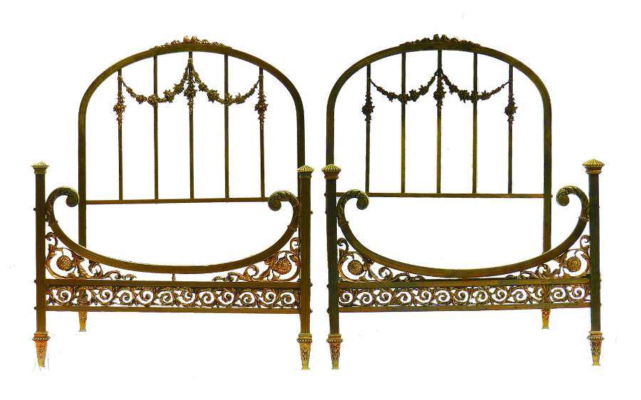 Rare Pair of Twin Beds Single French Belle Epoque Bronze Iron Brass