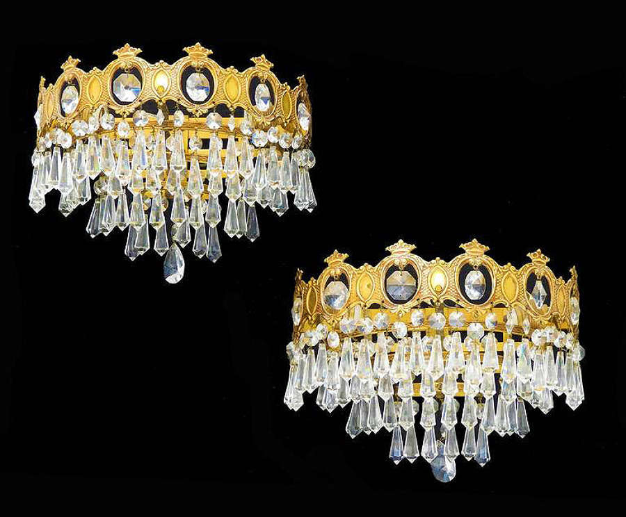 Pair of Wall Lights Three-Tiered Half Crown Sconces